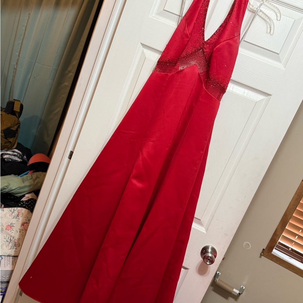 Chic Backless Red Dress